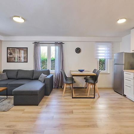 Belvedere Apartments Umag Exterior foto