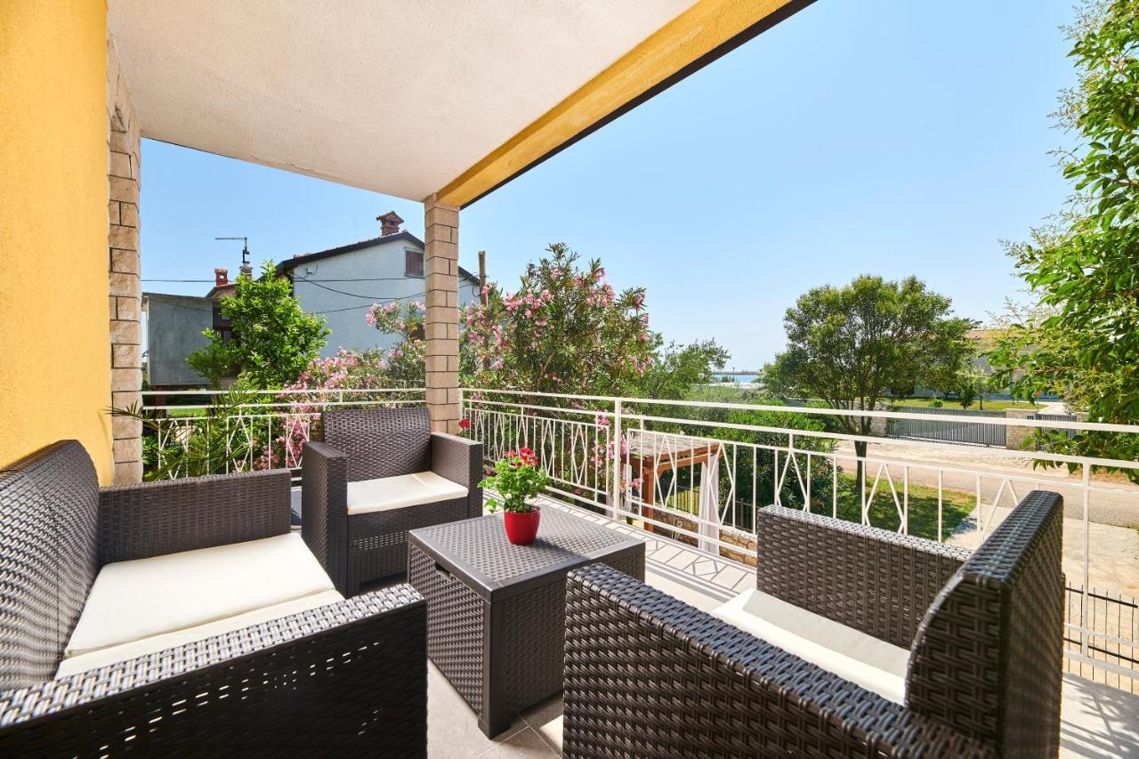 Belvedere Apartments Umag Exterior foto